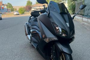 TMAX 530 BLACKMAX