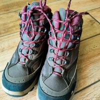 Scarponcini quechua n.38