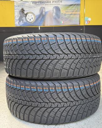 2 Gomme 245/45R19 102V Kumho Invernali 90% residui