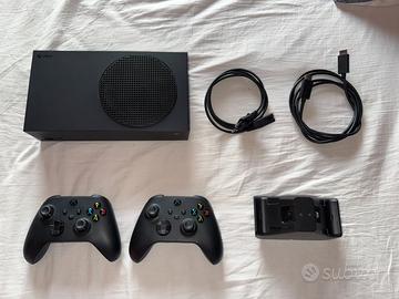 Xbox series s 1TB + 2 pad