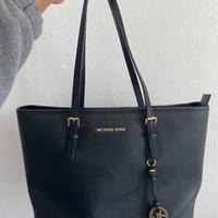 Borsa Michael Kors JET SET nera e oro