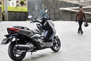 yamaha xmax250