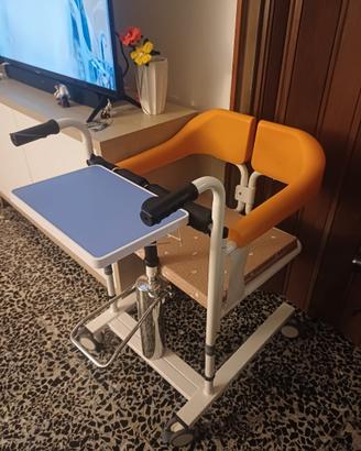 Sollevatore idraulico per anziani