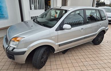 Ford Fusion, adatta per neopatentati