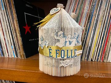 Giostra con carta riciclata