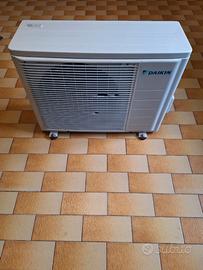 Condizionatore fisso 12.000 btu