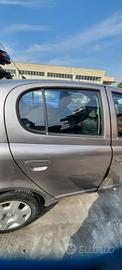 TOYOTA YARIS 2004 - PORTA POSTERIORE DESTRO