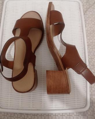 Sandali n40 color color cognac