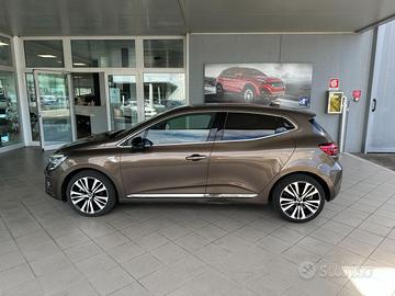 Renault Clio TCe 130 CV EDC FAP 5p. Init. Paris