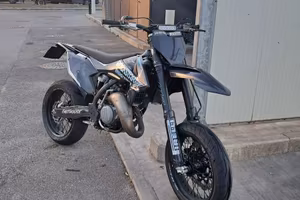 ktm 125