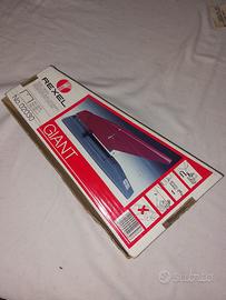 Cucitrice gigante