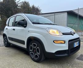 FIAT Panda 1.0 FireFly S&S Hybrid City Life- CAR