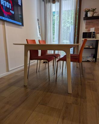 Tavolo 6 posti con 4 sedie Calligaris