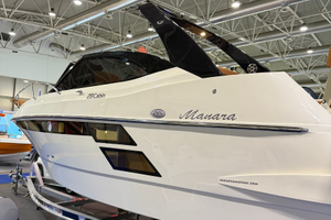 New manara 29 cabin