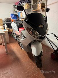 Malaguti spidermax500 euro 950,00