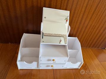 Porta trucchi/porta gioie con specchio