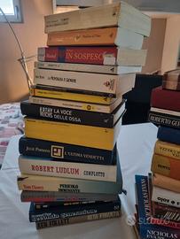 Lotto di libri 35 misti Vari autori Editori generi