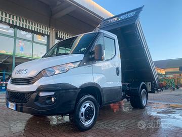 Autocarro USATO IVECO DAILY 35-120 Ribaltabile 3L