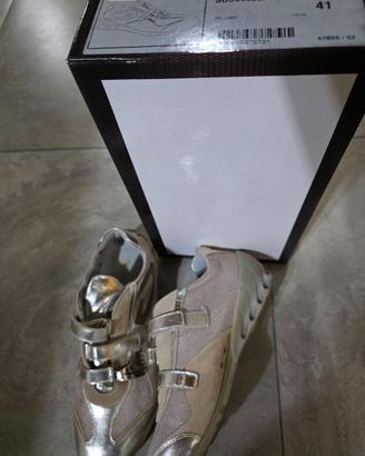 Scarpe semi nuove