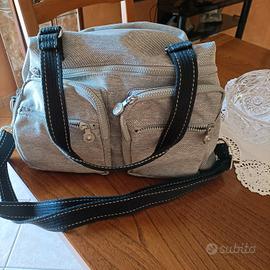 Borsa donna con tracolla originale della Kipling 