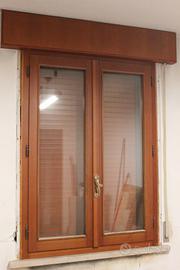 Finestra in legno
