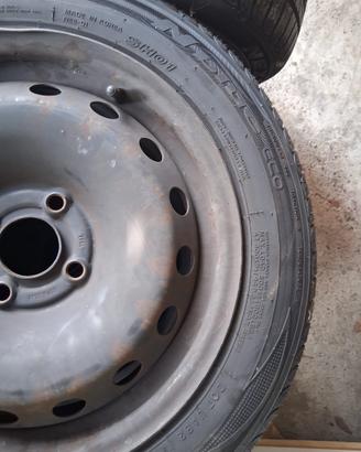 Cerchi e gomme 175/65 R15 per Fiat grande punto