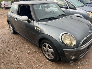 Ricambi Mini Cooper 1.6 diesel (motore fuso)