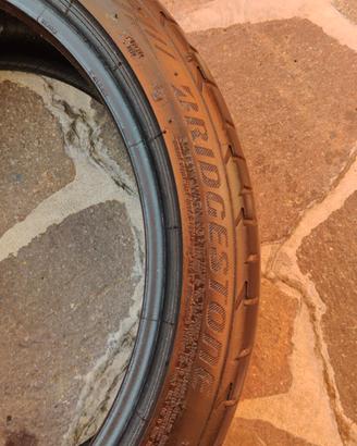 Gomme ESTIVE Bridgestone 215/40 R17