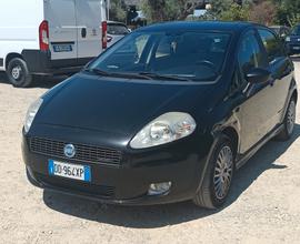 Fiat Grande Punto 2006 - 1.3 MJT OK NEOP. LB AUTOM