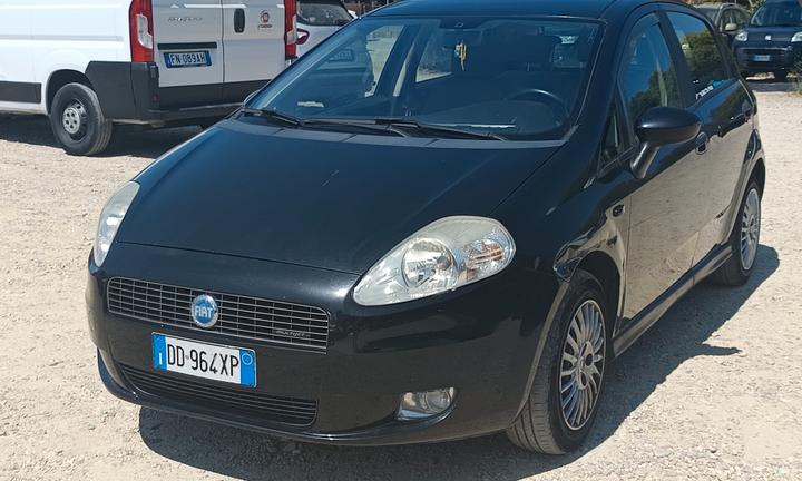 Fiat Grande Punto 2006 - 1.3 MJT OK NEOP. LB AUTOM