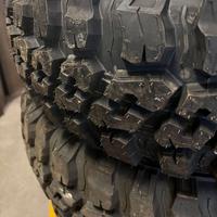 gomme 4x4 235/85/r16 nuove