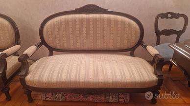 Salotto antico completo – 2 divanetti + sedie