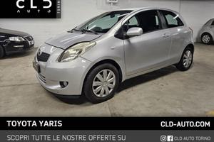 TOYOTA Yaris 1.3 3 porte AUTOMATICA