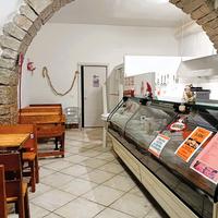 Locale bar-gastronomia in zona centrale