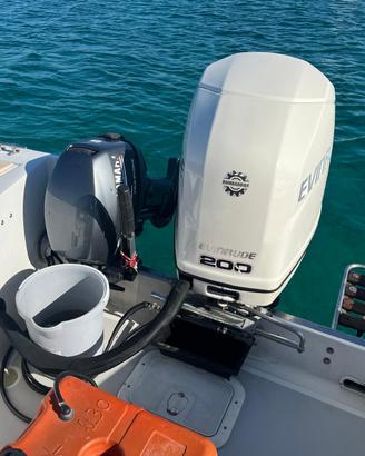 motore Evinrude 200 HP direct injection