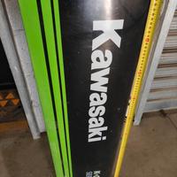 insegna luminosa Kawasaki