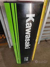 insegna luminosa Kawasaki