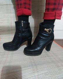 tronchetto/stivaletto donna numero 38 