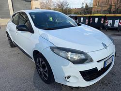 RENAULT Megane Mégane 1.5dCi 110CV Attractive St