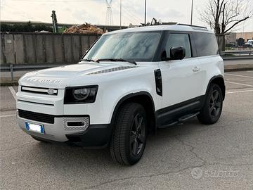 Defender 3.0 I6 D250 HSE Mild Hybrid air sosp.