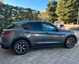 ALFA ROMEO Stelvio - AUTOMATICA