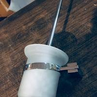 Porta scopino a muro completo di spazzolino