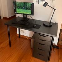 Scrivania e cassettiera Ikea nera