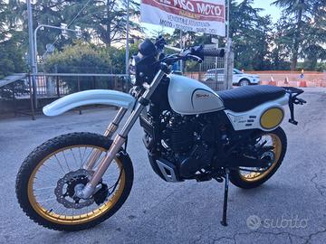 PROMO SWM SILVER VASE T 650cc WHITE
