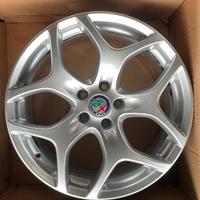 cerchi originali Alfa romeo 18 pollici Silver 
