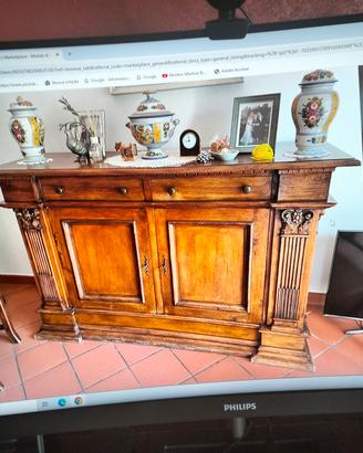 Credenza 