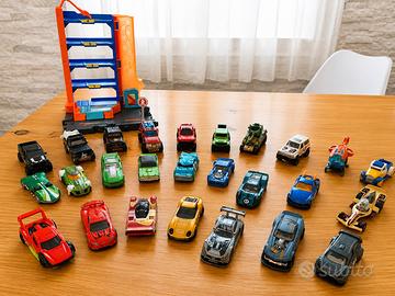 Lotto Hot Wheels originali + Garage multipiano
