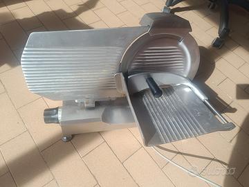 affettatrice 220v  