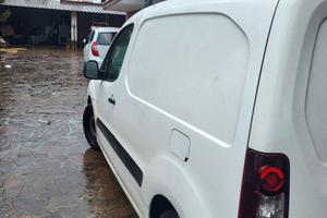 Peugeot Partner 1.6 BlueHDi 100 CV -iva detraibile