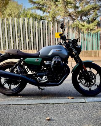 Moto Guzzi V7 Stone Centenario - 2022